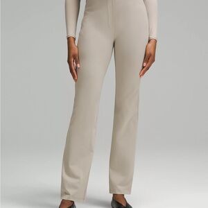 Lululemon BNWT Smooth Fit Pull-On High-Rise Pant